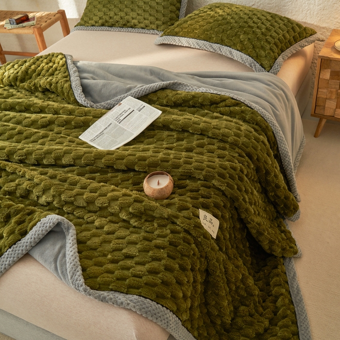 91家纺网 家纺一手货源 找家纺 早晨家纺 2025新款金贵款-提花双层毛毯【拉链款】 金贵-橄榄绿