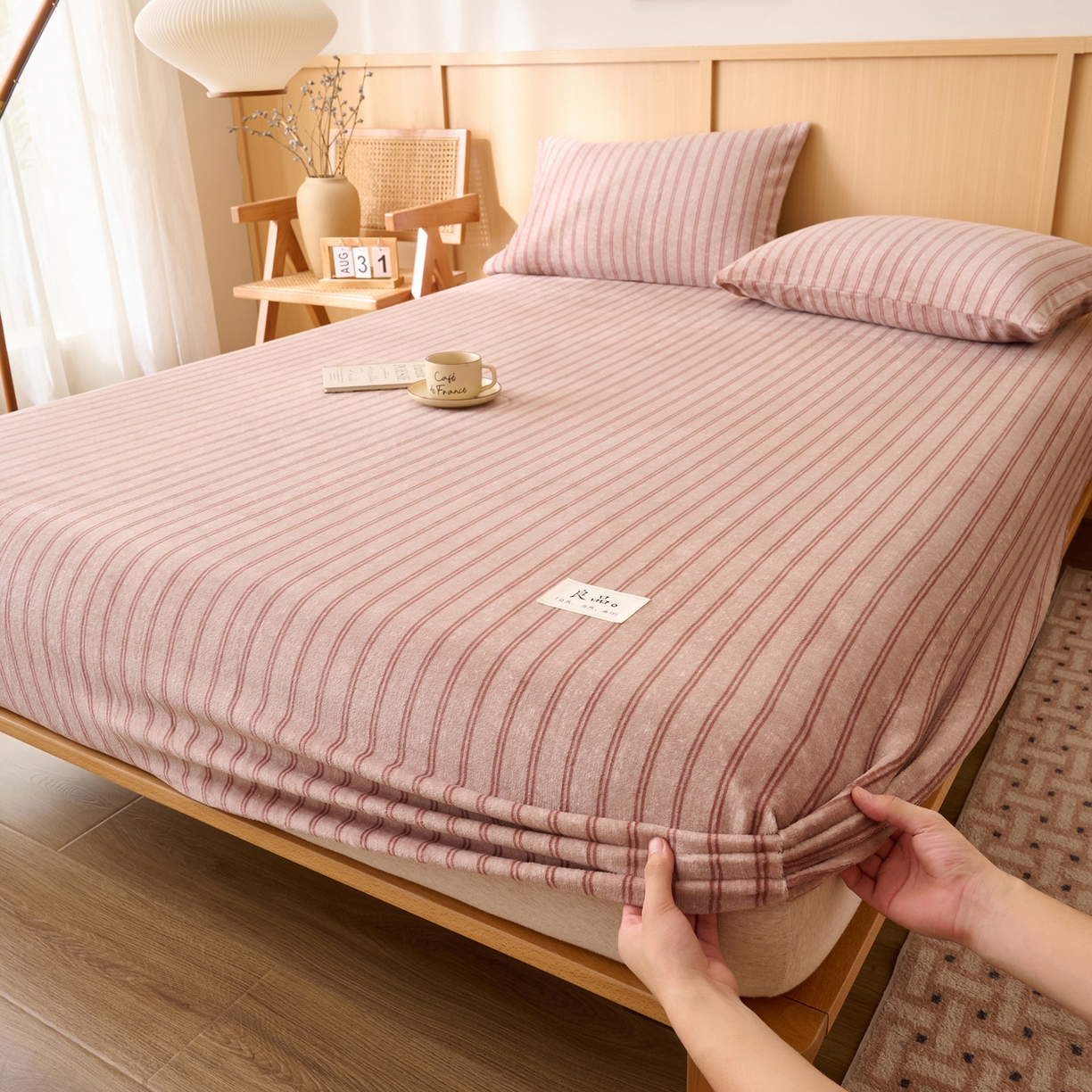 91家纺网 家纺一手货源 找家纺 早晨家纺 2025新款野牧款高克重牛奶绒印花单床笠 野牧-竖条咖