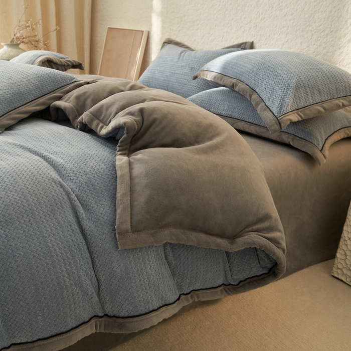 91家纺网 家纺一手货源 找家纺 （总）早晨家纺 2025新款青沐款牛奶绒提花-单被套