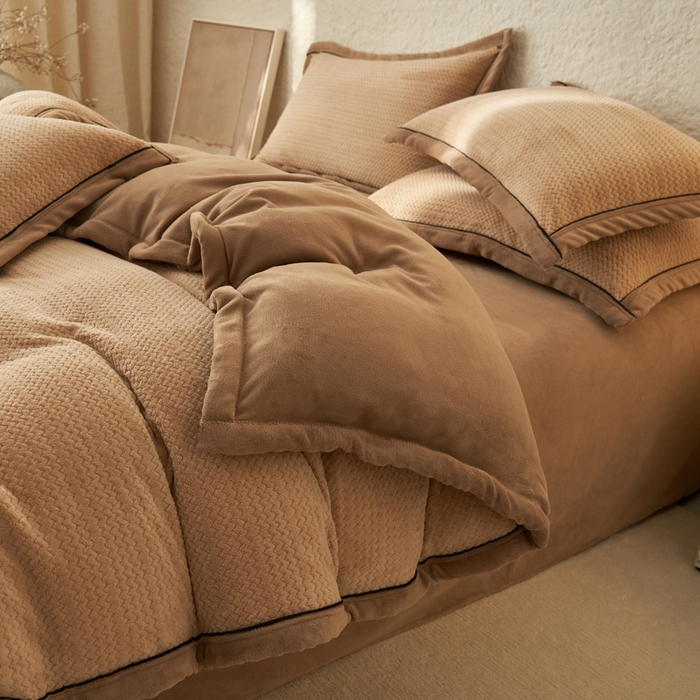 91家纺网 家纺一手货源 找家纺 早晨家纺 2025新款青沐款牛奶绒提花-单被套 青沐-米驼