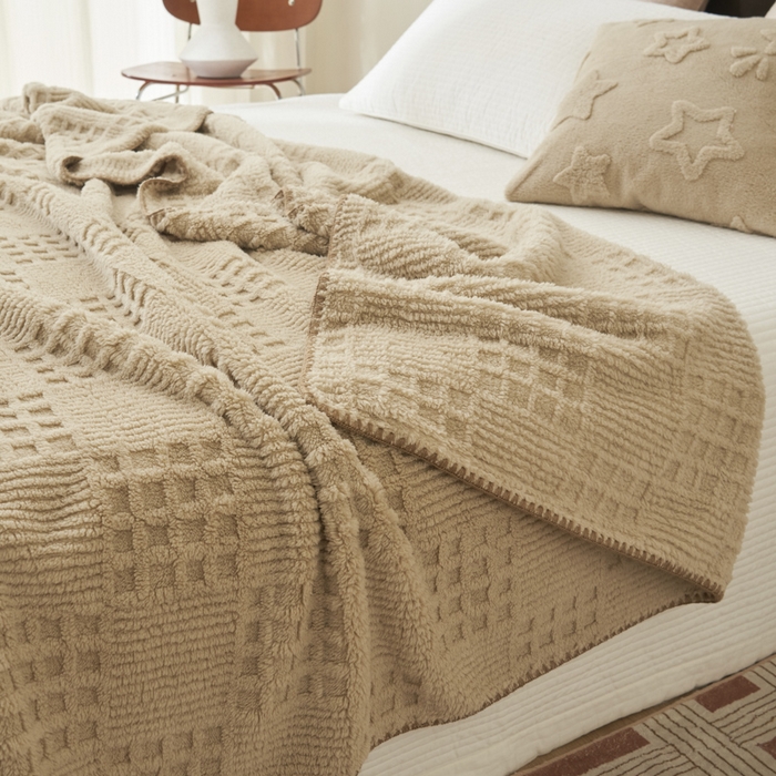 91家纺网 家纺一手货源 找家纺 早晨家纺 2025新款华夫格款-提花单层毛毯 华夫格-米驼