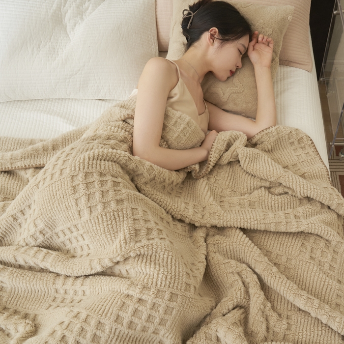 91家纺网 家纺一手货源 找家纺 早晨家纺 2025新款华夫格款-提花单层毛毯 华夫格-米驼