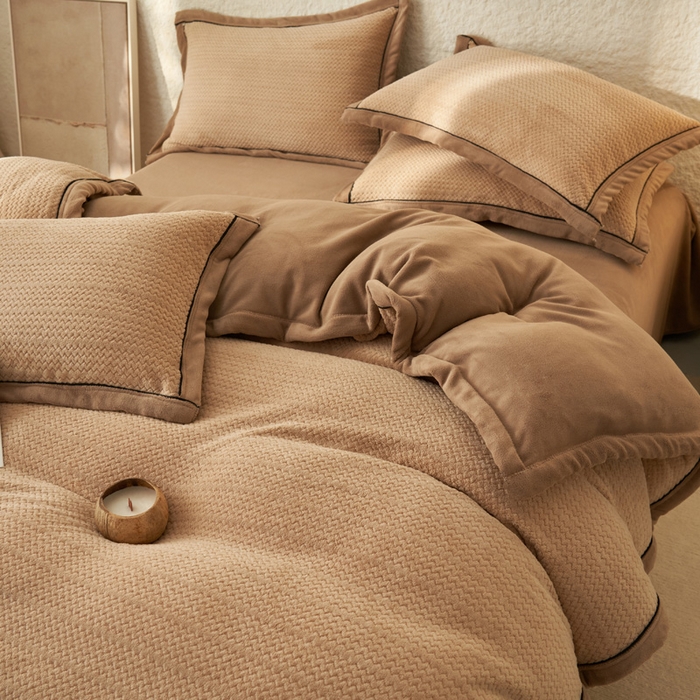 91家纺网 家纺一手货源 找家纺 早晨家纺 2025新款青沐款牛奶绒提花-单被套 青沐-米驼