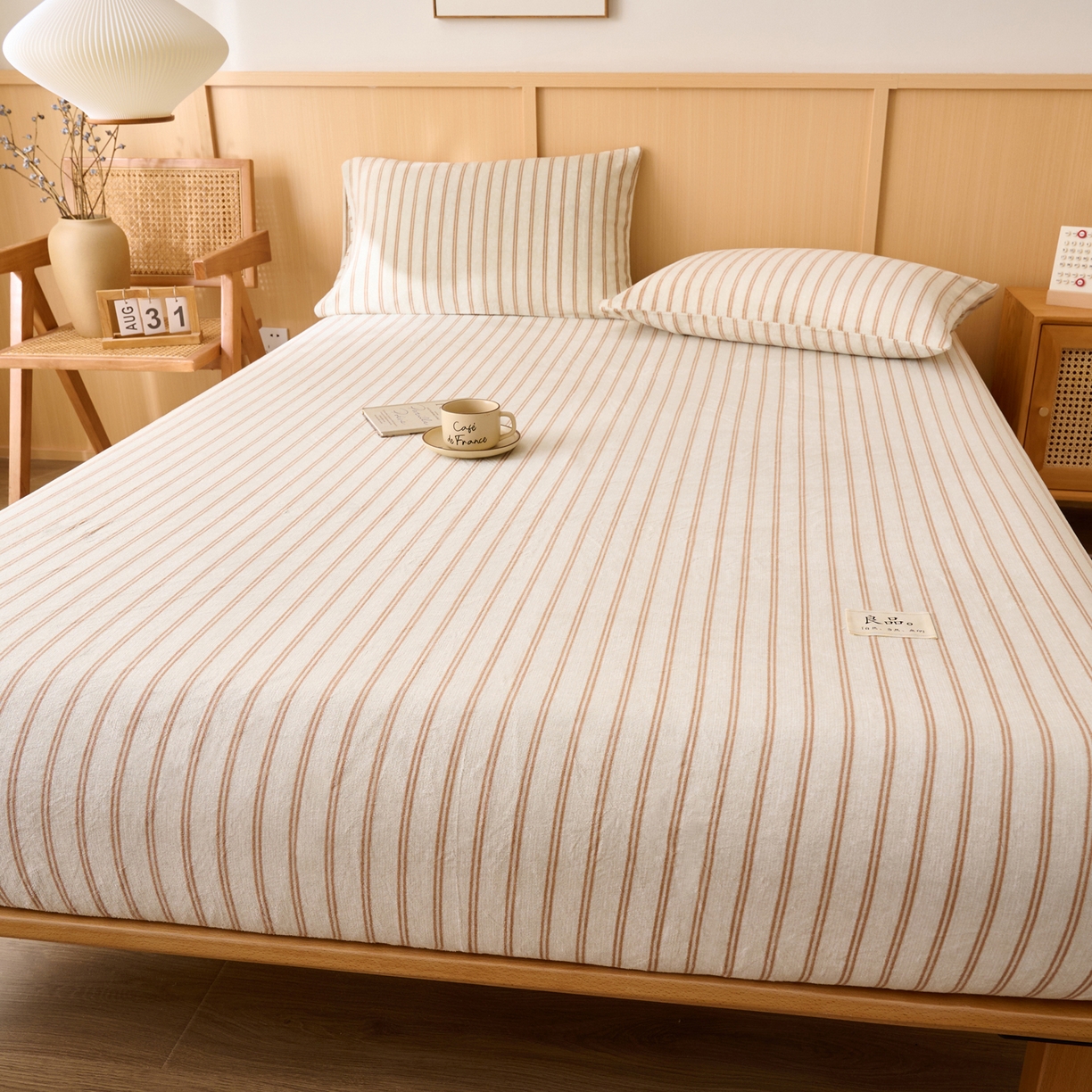 91家纺网 家纺一手货源 找家纺 早晨家纺 2025新款野牧款高克重牛奶绒印花单床笠 野牧-竖条驼