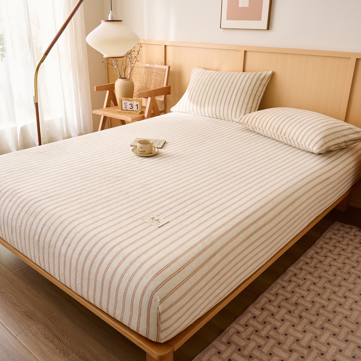 91家纺网 家纺一手货源 找家纺 早晨家纺 2025新款野牧款高克重牛奶绒印花单床笠 野牧-竖条驼