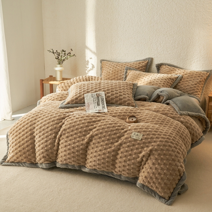 91家纺网 家纺一手货源 找家纺 早晨家纺 2025新款金贵款兔毛绒提花-单被套 金贵-米驼