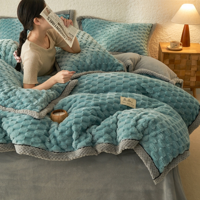 91家纺网 家纺一手货源 找家纺 早晨家纺 2025新款金贵款兔毛绒提花-单被套 金贵-宾利蓝