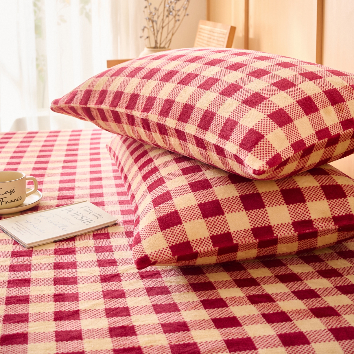 91家纺网 家纺一手货源 找家纺 早晨家纺 2025新款野牧款高克重牛奶绒印花单床笠 野牧-红小格