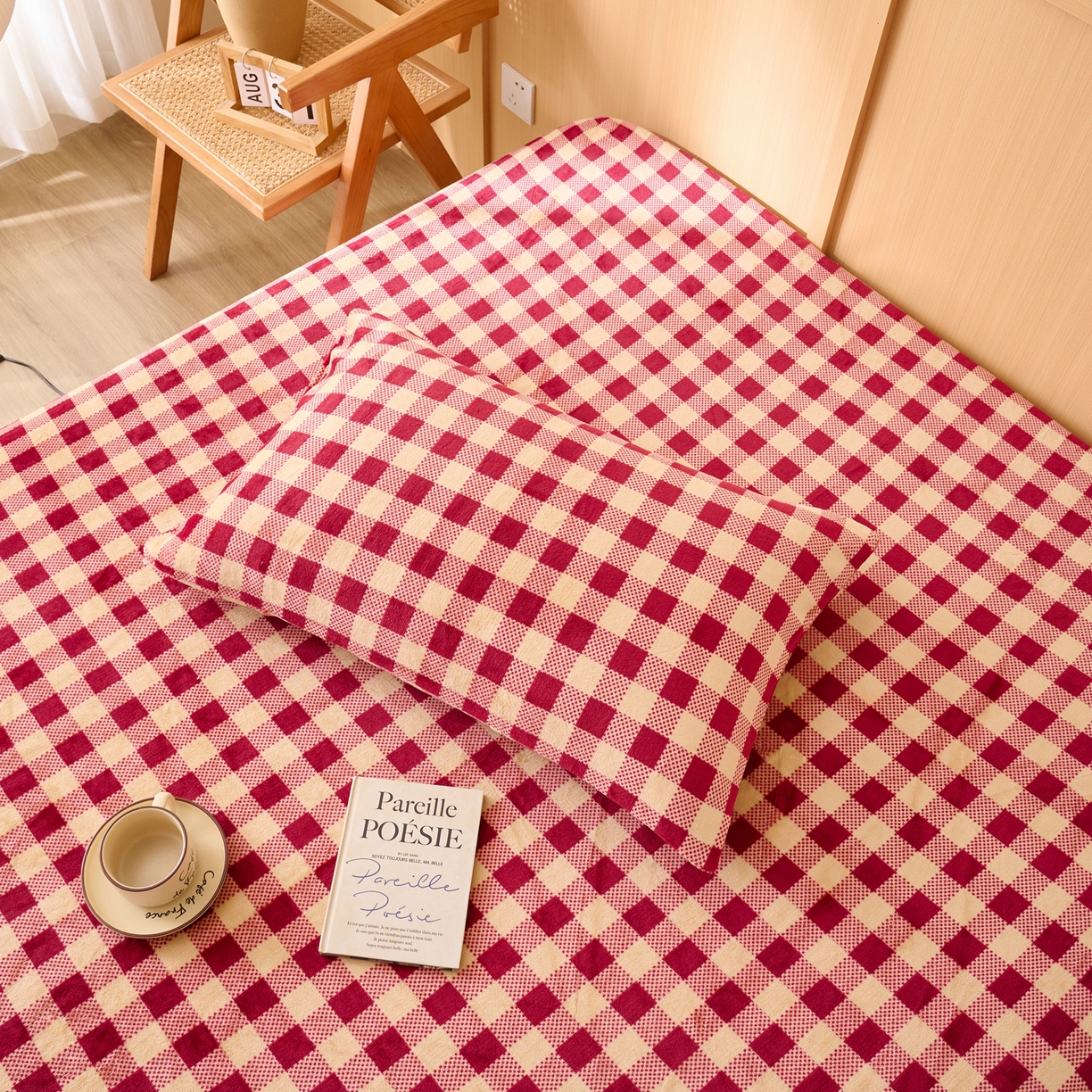 91家纺网 家纺一手货源 找家纺 早晨家纺 2025新款野牧款高克重牛奶绒印花单床笠 野牧-红小格