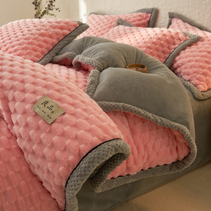 91家纺网 家纺一手货源 找家纺 早晨家纺 2025新款金贵款兔毛绒提花-单被套 金贵-玉粉