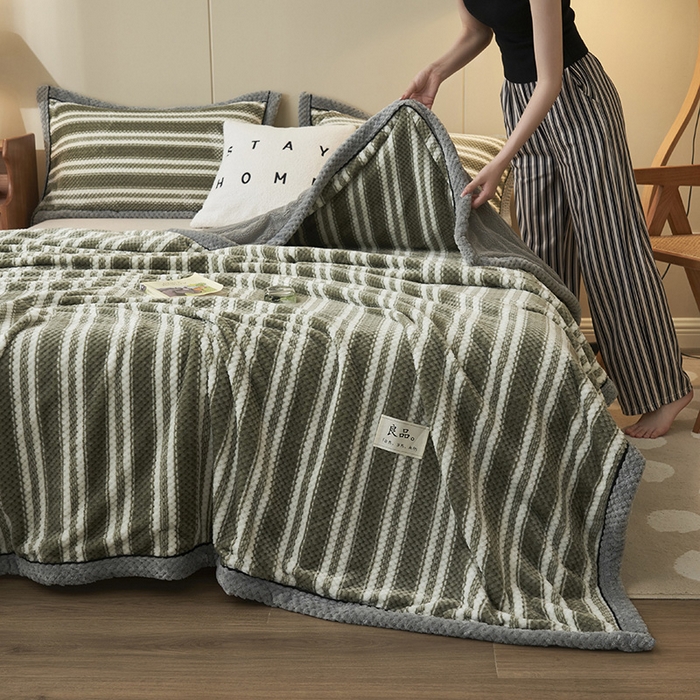 91家纺网 家纺一手货源 找家纺 早晨家纺 2025新款豆豆绒-无印双层毛毯【拉链款】 豆豆绒-绿条