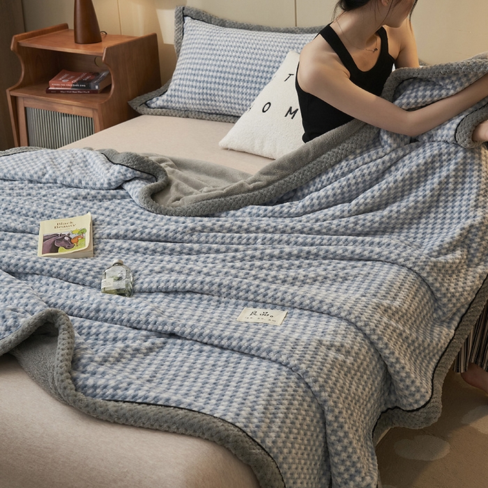 91家纺网 家纺一手货源 找家纺 早晨家纺 2025新款豆豆绒-无印双层毛毯【拉链款】 豆豆绒-小格蓝