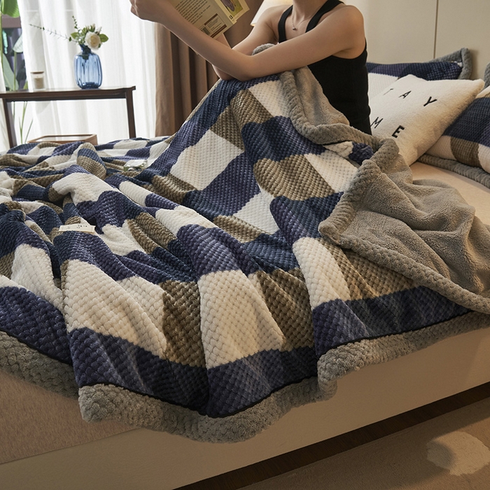 91家纺网 家纺一手货源 找家纺 早晨家纺 2025新款豆豆绒-无印双层毛毯【拉链款】 豆豆绒-大方格蓝