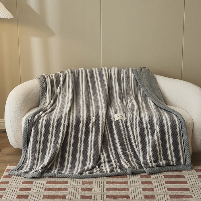 91家纺网 家纺一手货源 找家纺 早晨家纺 2025新款豆豆绒-无印双层毛毯【拉链款】 豆豆绒-灰条