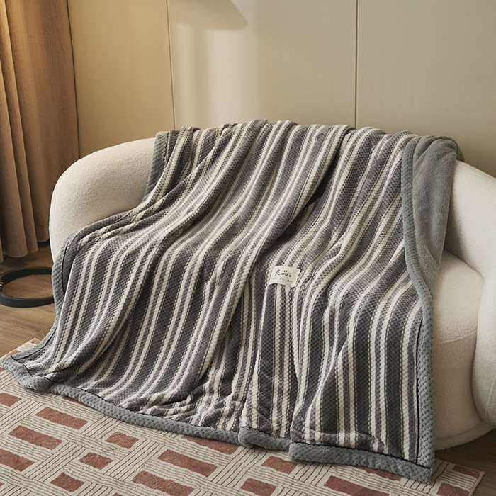 91家纺网 家纺一手货源 找家纺 早晨家纺 2025新款豆豆绒-无印双层毛毯【拉链款】 豆豆绒-灰条
