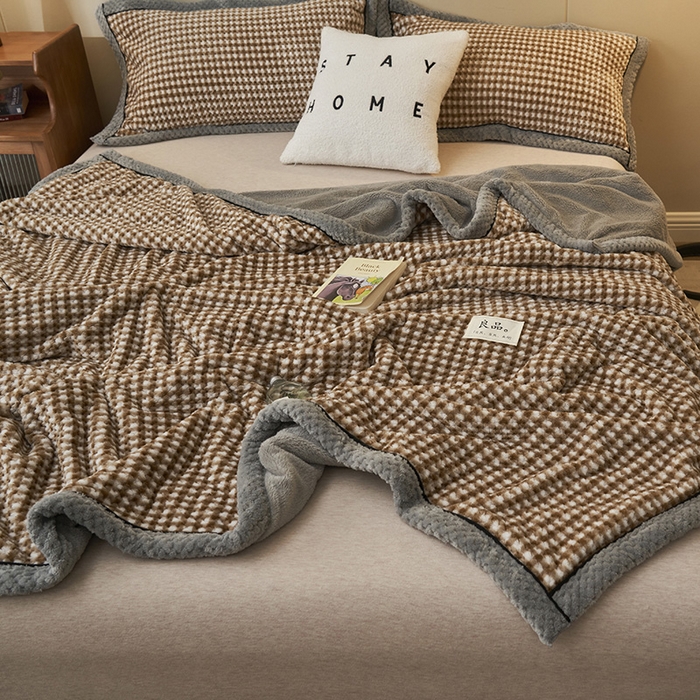 91家纺网 家纺一手货源 找家纺 早晨家纺 2025新款豆豆绒-无印双层毛毯【拉链款】 豆豆绒-小格咖