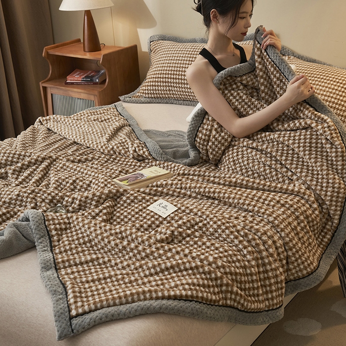 91家纺网 家纺一手货源 找家纺 早晨家纺 2025新款豆豆绒-无印双层毛毯【拉链款】 豆豆绒-小格咖