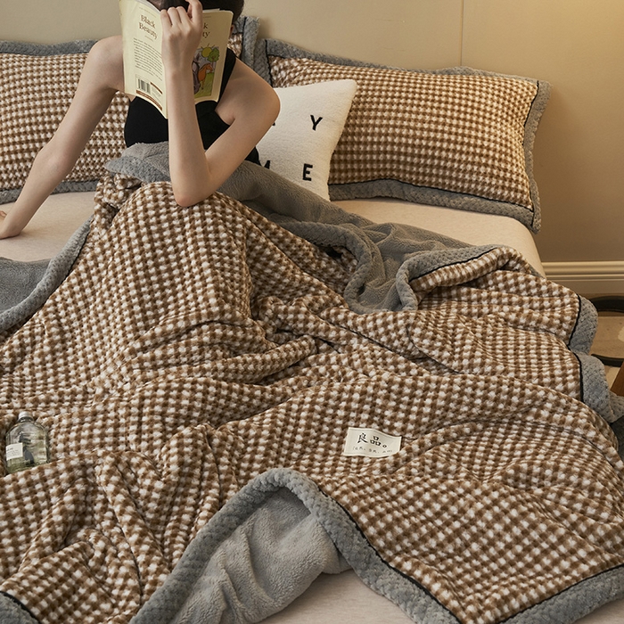 91家纺网 家纺一手货源 找家纺 早晨家纺 2025新款豆豆绒-无印双层毛毯【拉链款】 豆豆绒-小格咖