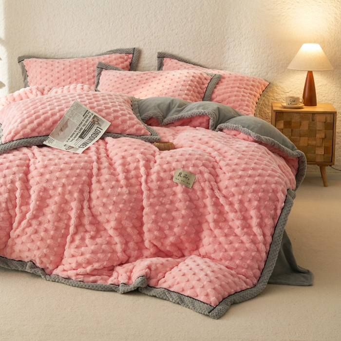 91家纺网 家纺一手货源 找家纺 早晨家纺 2025新款金贵款兔毛绒提花-单被套 金贵-玉粉