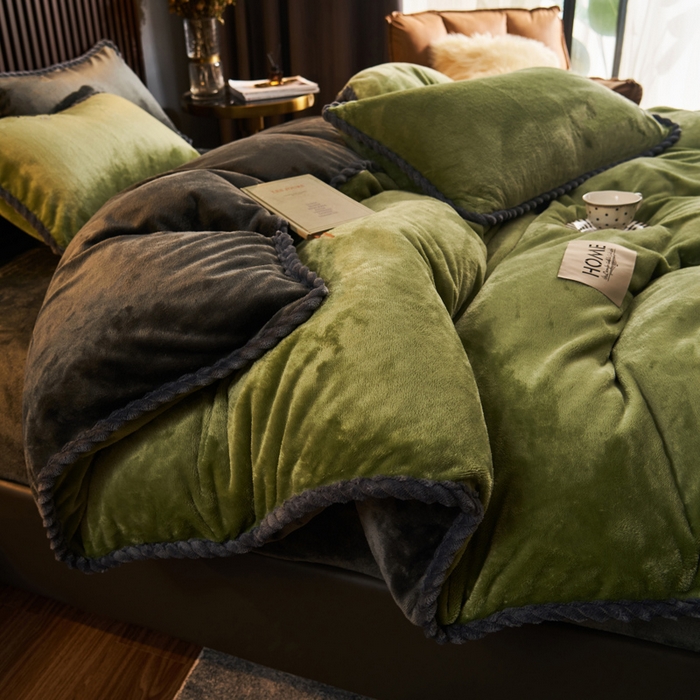 91家纺网 家纺一手货源 找家纺 （总）早晨家纺 2025新款黑金牛奶绒纯色-单被套系列风格2