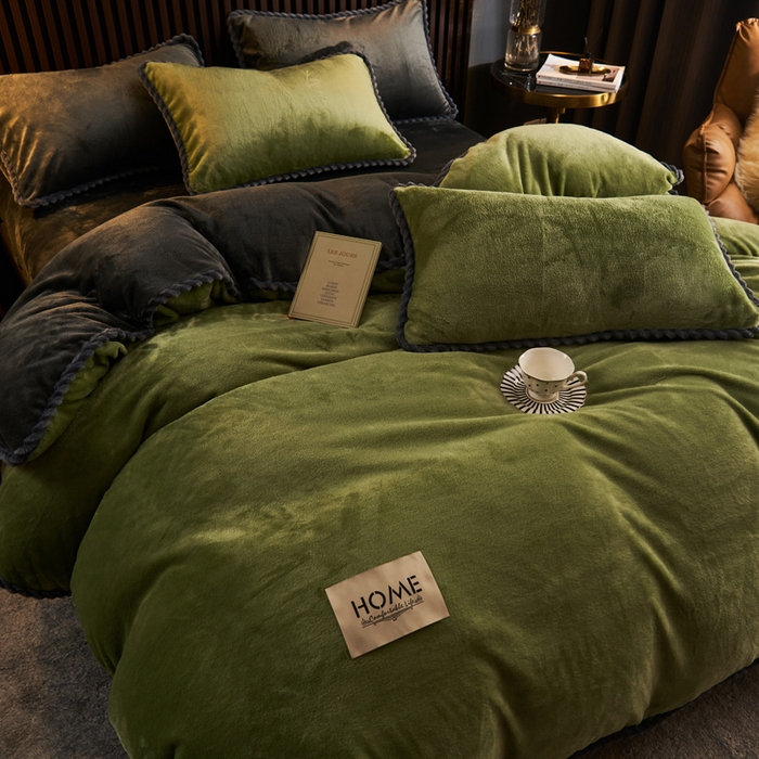 91家纺网 家纺一手货源 找家纺 （总）早晨家纺 2025新款黑金牛奶绒纯色-单被套系列风格2