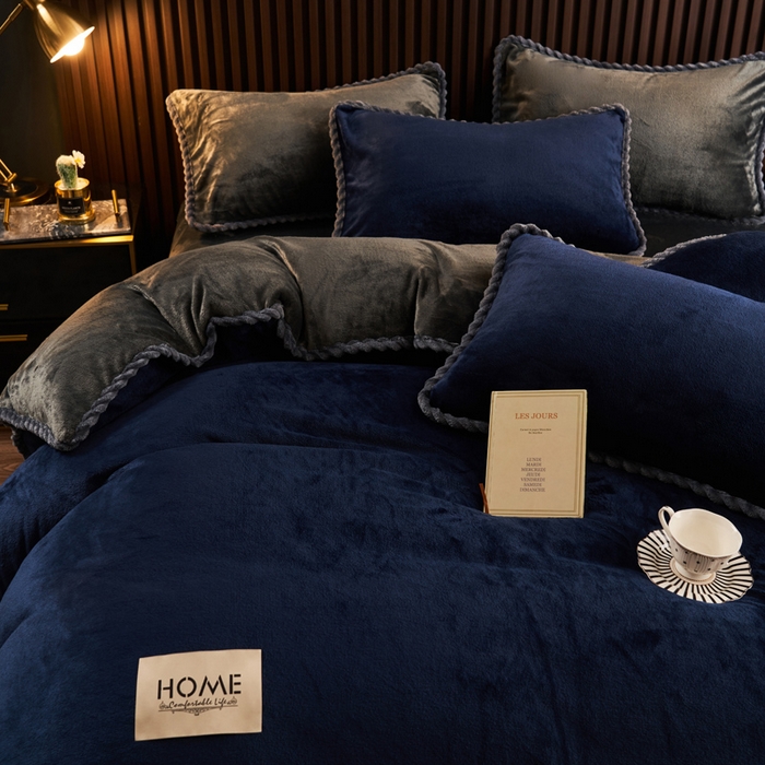 91家纺网 家纺一手货源 找家纺 早晨家纺 2025新款黑金牛奶绒纯色-单被套系列风格2 黑金-深蓝