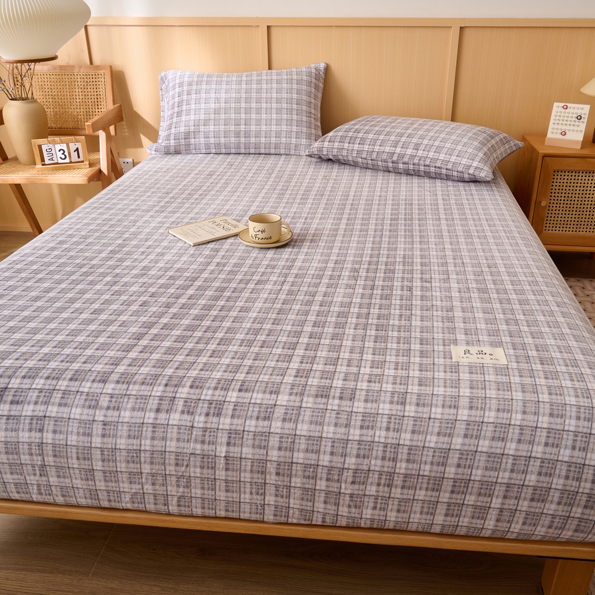 91家纺网 家纺一手货源 找家纺 早晨家纺 2025新款野牧款高克重牛奶绒印花单床笠 野牧-灰小格