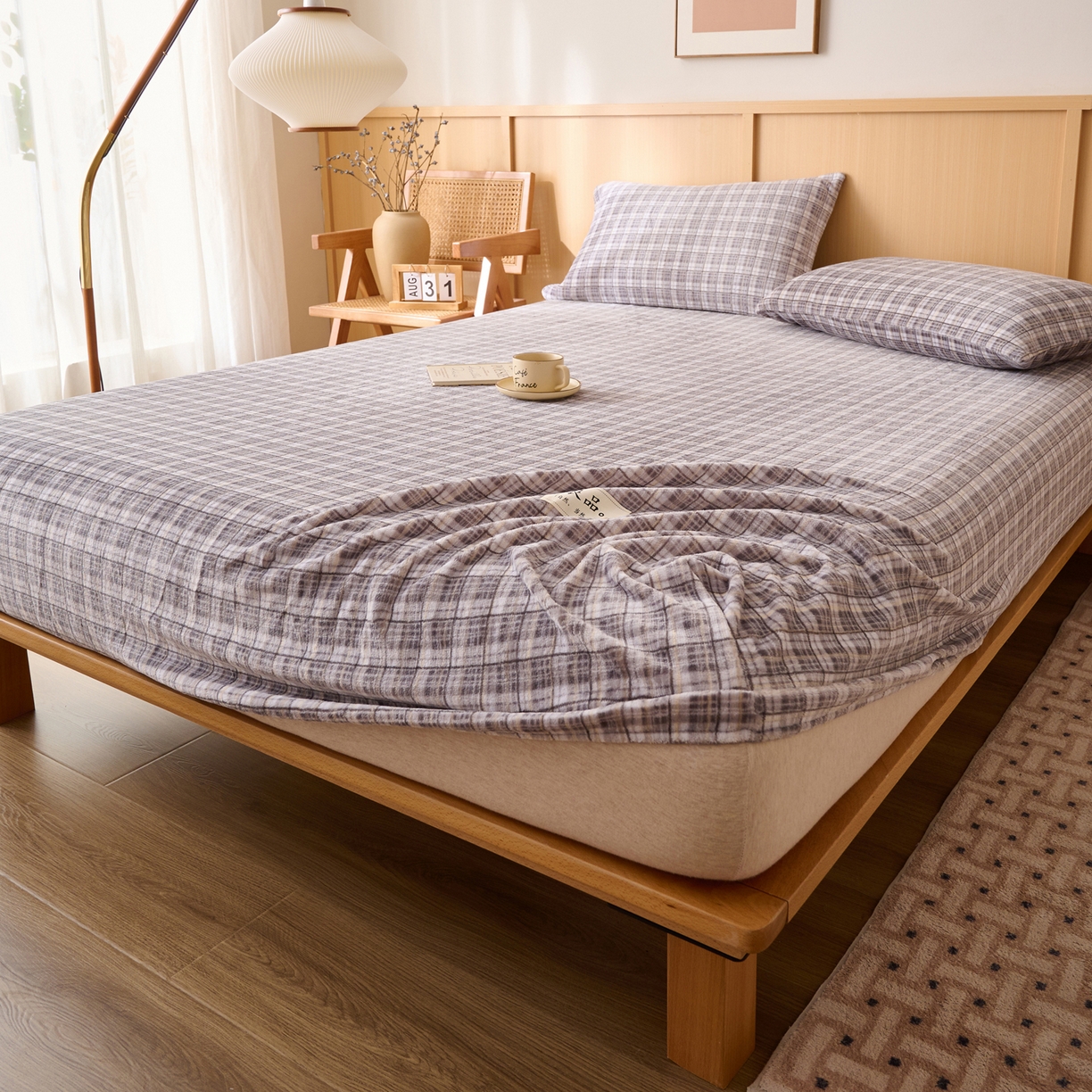 91家纺网 家纺一手货源 找家纺 早晨家纺 2025新款野牧款高克重牛奶绒印花单床笠 野牧-灰小格