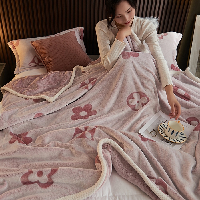 91家纺网 家纺一手货源 找家纺 早晨家纺 2025新款北影款-印花单层毛毯 北影四叶-豆沙