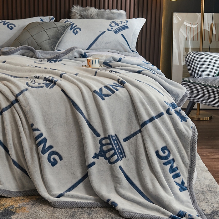 91家纺网 家纺一手货源 找家纺 早晨家纺 2025新款北影款-印花单层毛毯 北影皇冠-蓝
