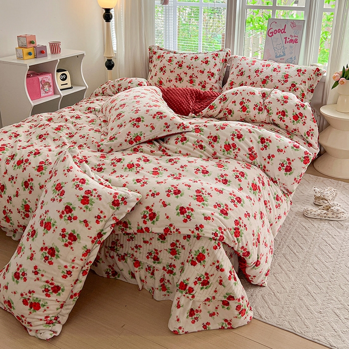 91家纺网 家纺一手货源 找家纺 （总）仟网汇 2025新款牛奶绒豆豆绒床盖四件套