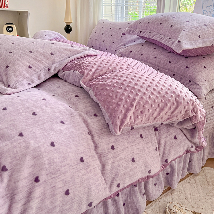 91家纺网 家纺一手货源 找家纺 仟网汇 2025新款牛奶绒豆豆绒床盖四件套 紫色小心心