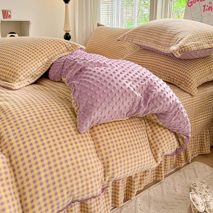 91家纺网 家纺一手货源 找家纺 仟网汇 2025新款牛奶绒豆豆绒床盖四件套 格韵