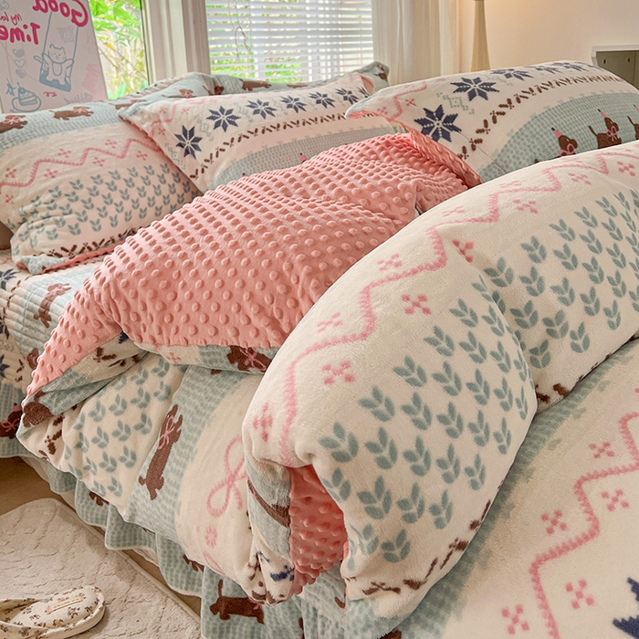 91家纺网 家纺一手货源 找家纺 仟网汇 2025新款牛奶绒豆豆绒床盖四件套 贝洛萌狗