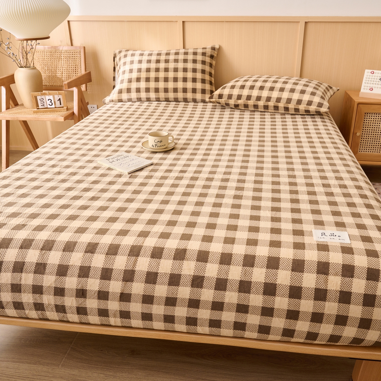 91家纺网 家纺一手货源 找家纺 早晨家纺 2025新款野牧款高克重牛奶绒印花单床笠 野牧-咖小格