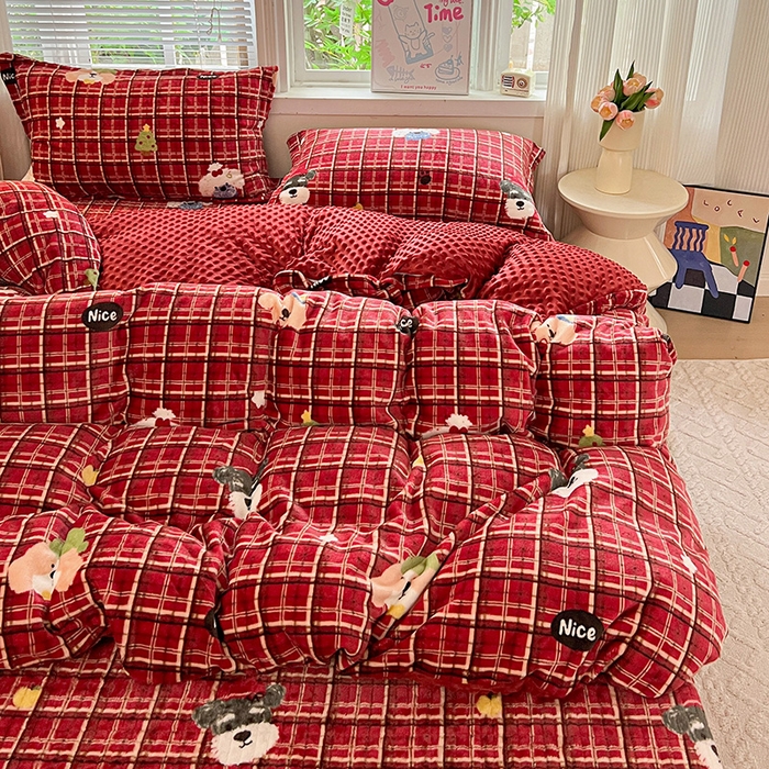 91家纺网 家纺一手货源 找家纺 仟网汇 2025新款牛奶绒豆豆绒床盖四件套 奥丁派对