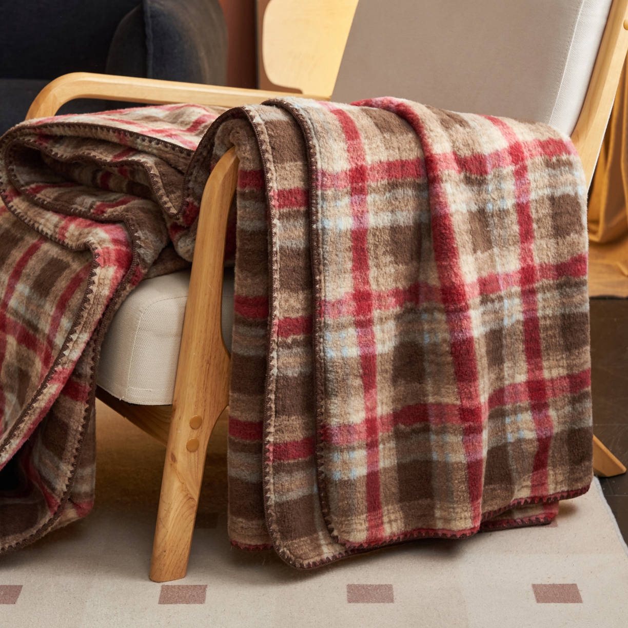 91家纺网 家纺一手货源 找家纺 早晨家纺 2025新款230g双层羊绒牛奶绒毛毯 双层毛毯-苏格兰格