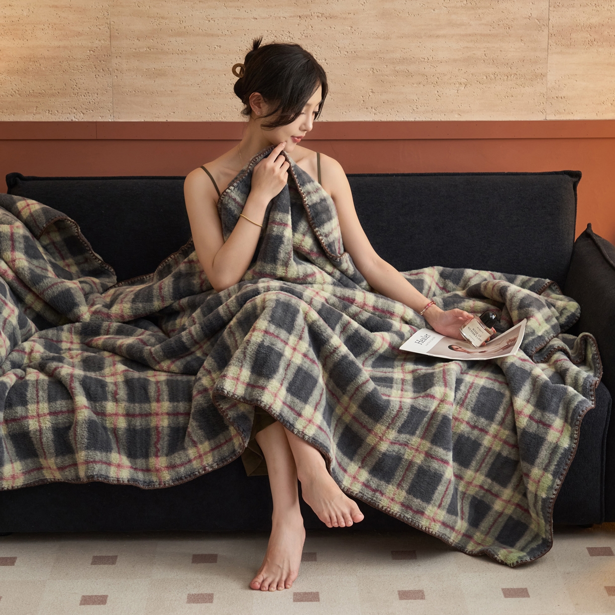 91家纺网 家纺一手货源 找家纺 早晨家纺 2025新款230g双层羊绒牛奶绒毛毯 双层毛毯-雾里青格