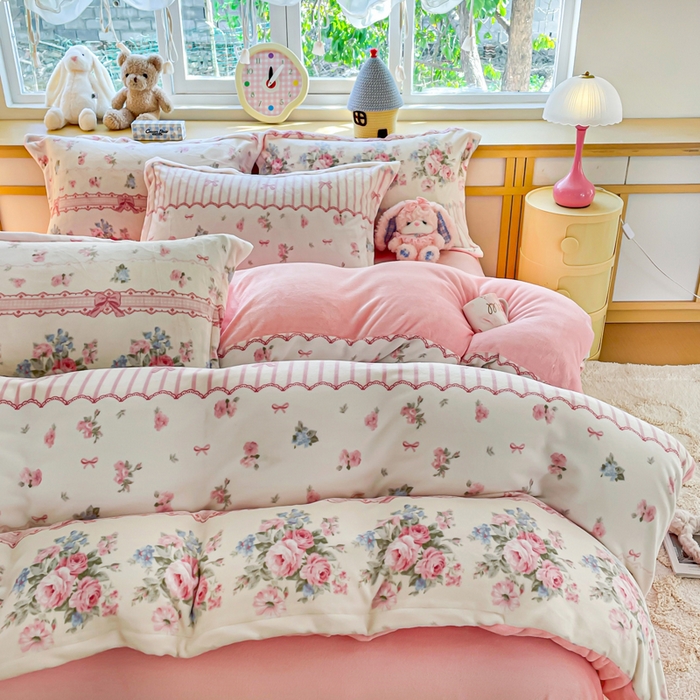 91家纺网 家纺一手货源 找家纺 仟网汇 2025新款双面牛奶绒四件套 欧风花影