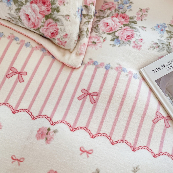 91家纺网 家纺一手货源 找家纺 仟网汇 2025新款双面牛奶绒四件套 欧风花影