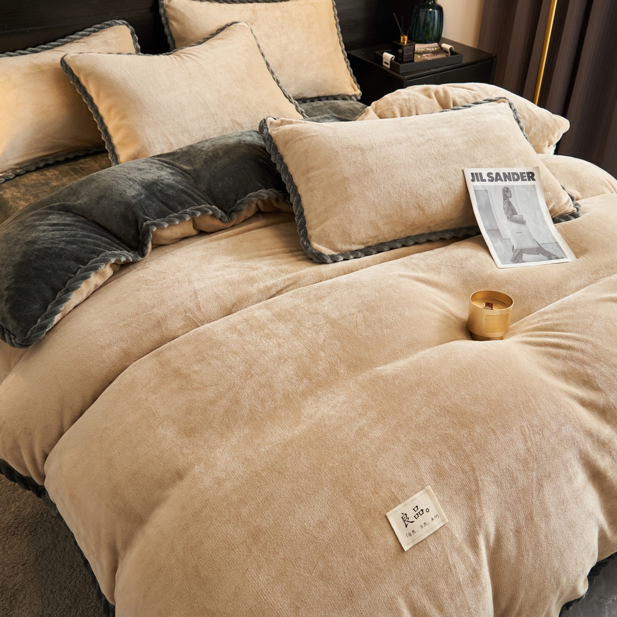 91家纺网 家纺一手货源 找家纺 早晨家纺 2025新款黑金牛奶绒纯色-单被套系列风格1 黑金-米驼