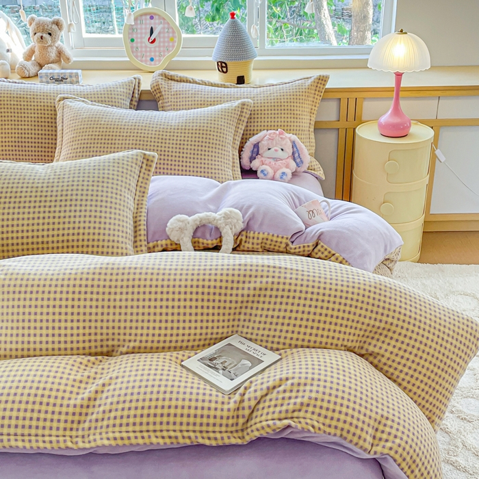 91家纺网 家纺一手货源 找家纺 仟网汇 2025新款双面牛奶绒四件套 复古格