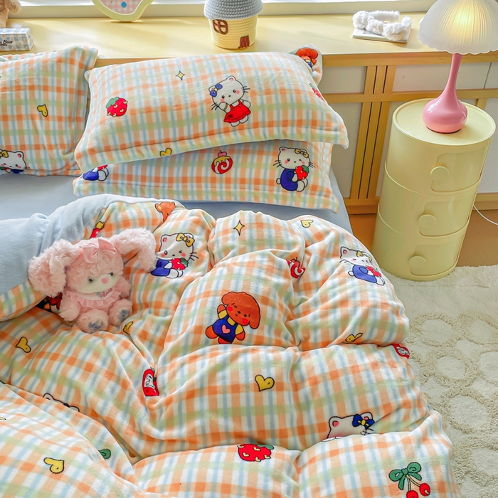 91家纺网 家纺一手货源 找家纺 仟网汇 2025新款双面牛奶绒四件套 草莓喵蓝