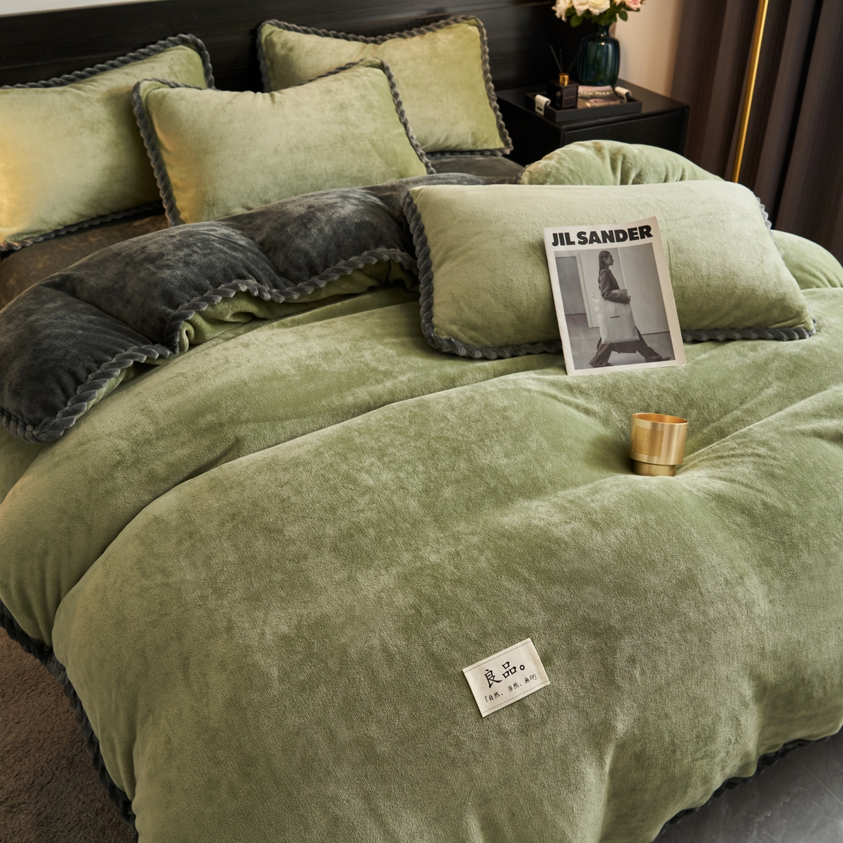 91家纺网 家纺一手货源 找家纺 （总）早晨家纺 2025新款黑金牛奶绒纯色-单被套系列风格1