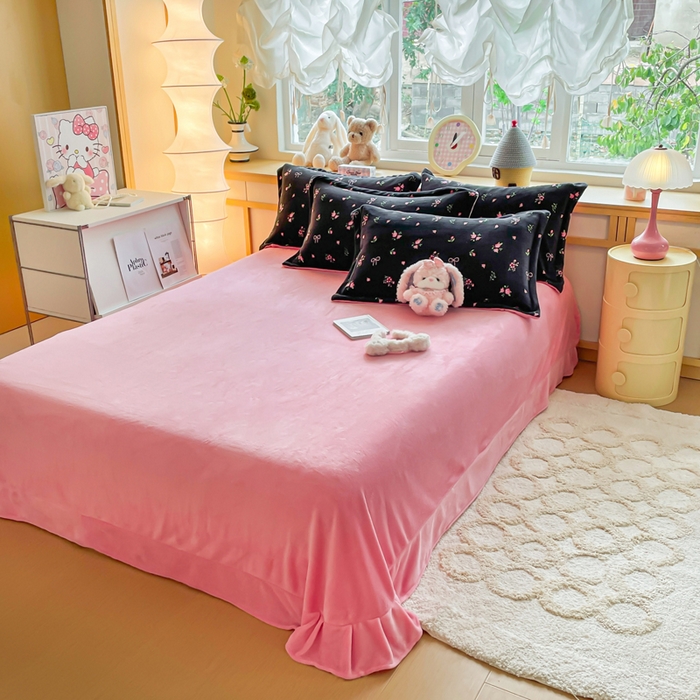 91家纺网 家纺一手货源 找家纺 仟网汇 2025新款双面牛奶绒四件套 乌梅子酱