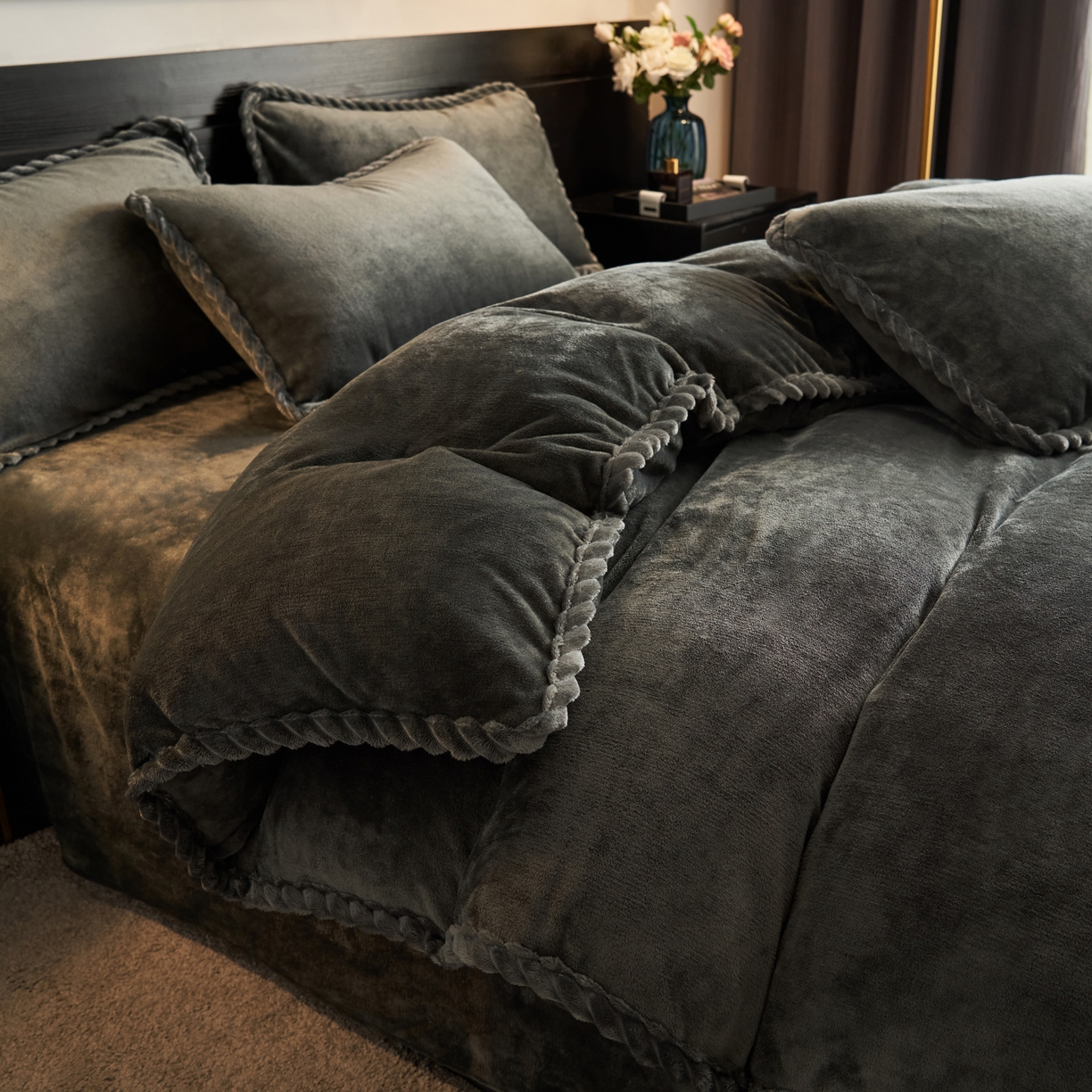 91家纺网 家纺一手货源 找家纺 早晨家纺 2025新款黑金牛奶绒纯色-单被套系列风格1 黑金-深灰