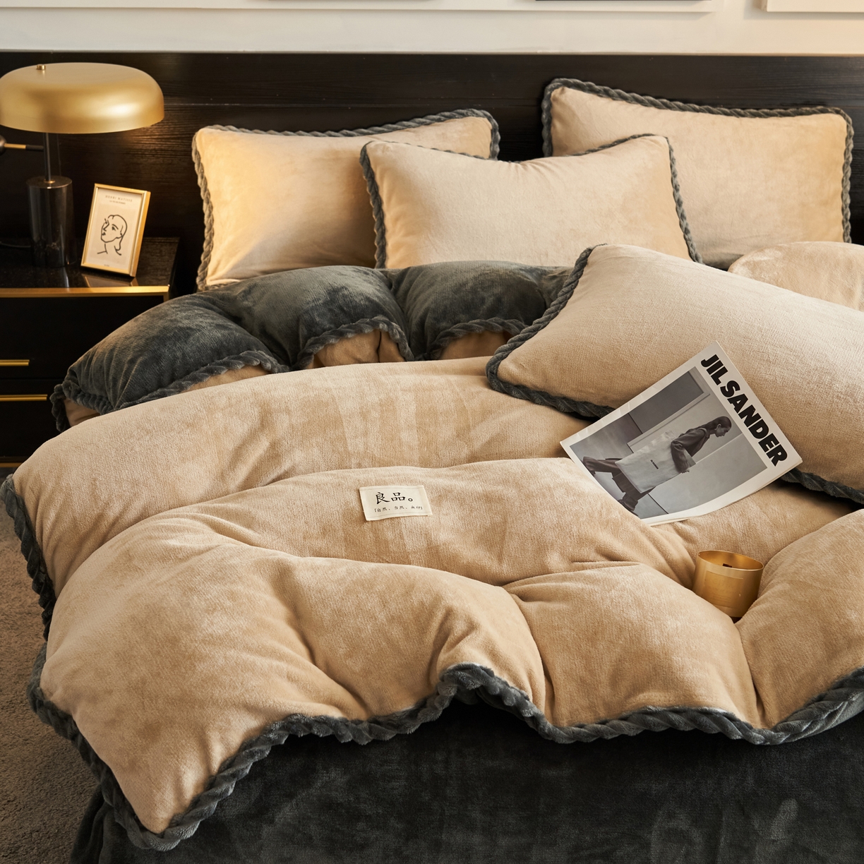 91家纺网 家纺一手货源 找家纺 早晨家纺 2025新款黑金牛奶绒纯色-单被套系列风格1 黑金-米驼