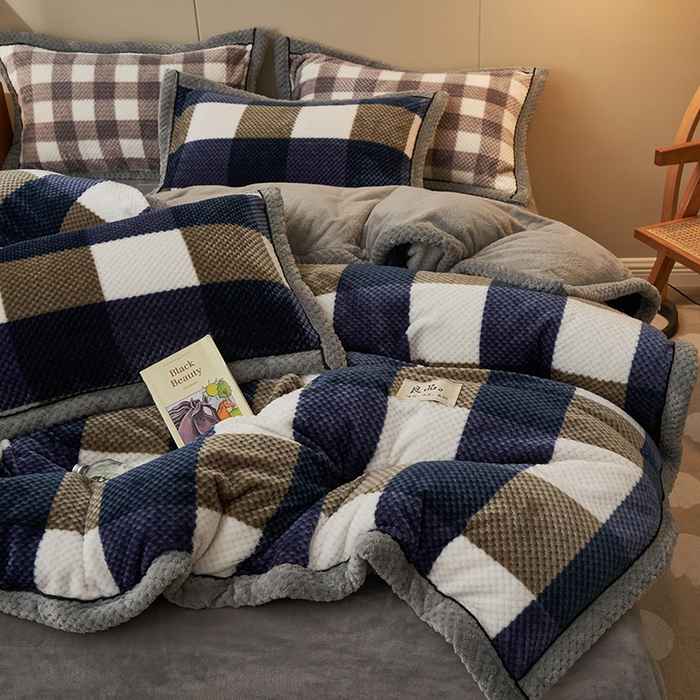 91家纺网 家纺一手货源 找家纺 早晨家纺 2025新款豆豆款菠萝格-单被套 豆豆绒-大方格蓝