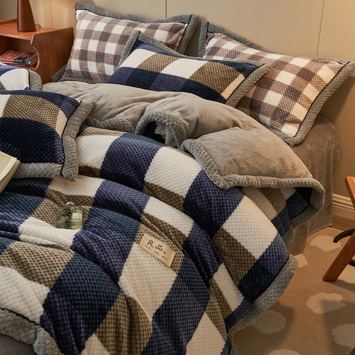 91家纺网 家纺一手货源 找家纺 早晨家纺 2025新款豆豆款菠萝格-单被套 豆豆绒-大方格蓝