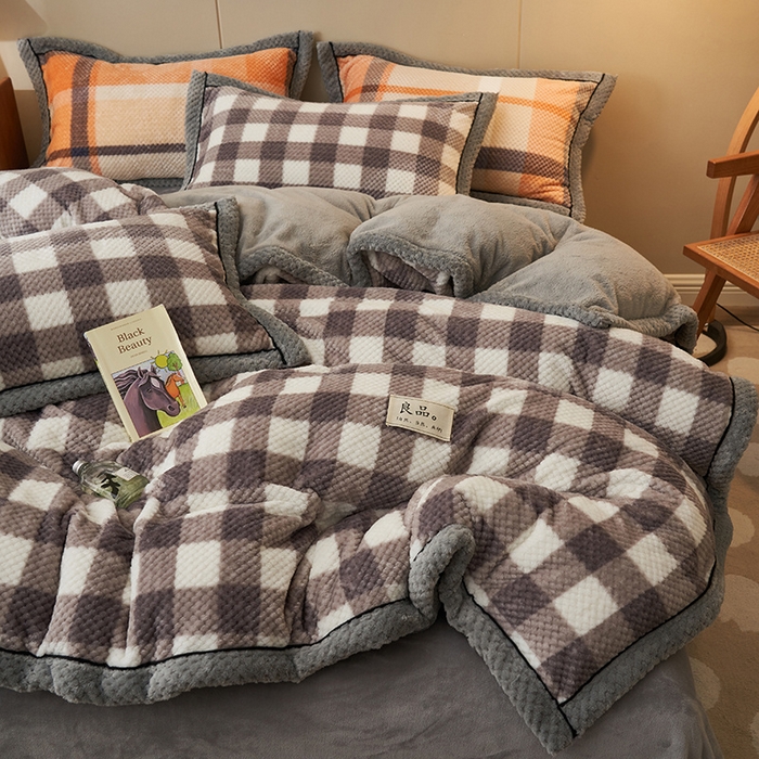 91家纺网 家纺一手货源 找家纺 早晨家纺 2025新款豆豆款菠萝格-单被套 豆豆绒-多格咖